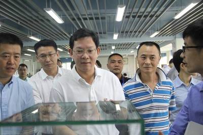 珠海一職實驗學校、新青科技園齊獲市長鄭人豪點贊